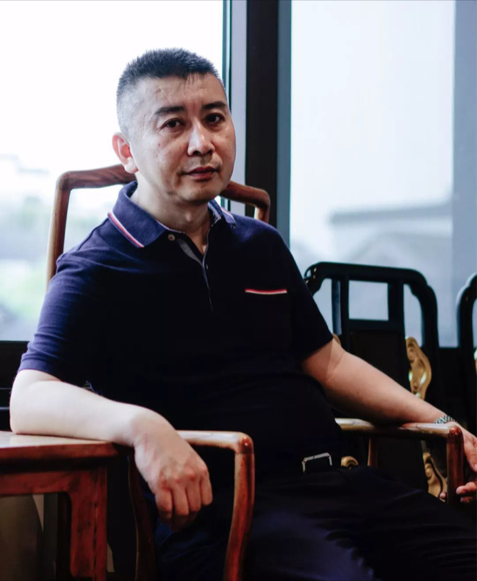 红旗下的戎马